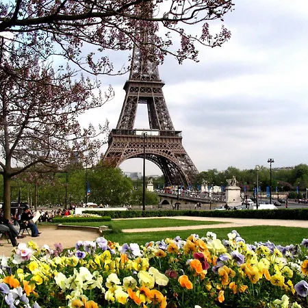Western Bretagne Montparnasse Hotel