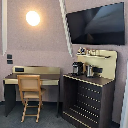 Hotel Western Bretagne Montparnasse 4*