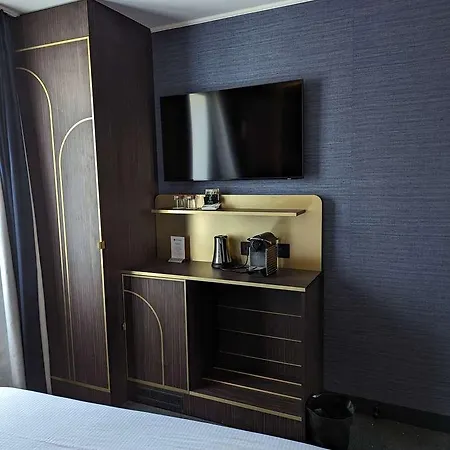 Hotel Western Bretagne Montparnasse 4*