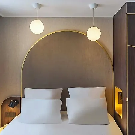 Western Bretagne Montparnasse Hotel 4*