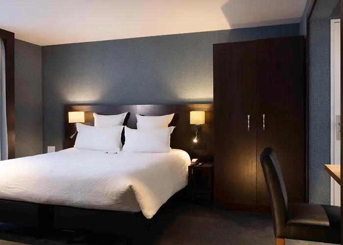 Western Bretagne Montparnasse 4*