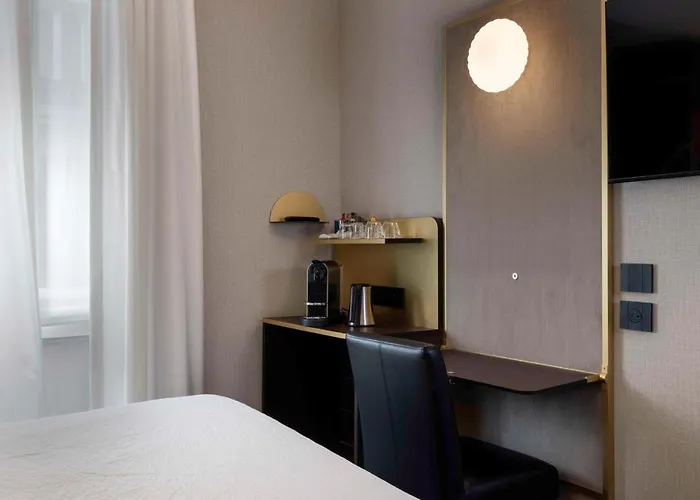 Western Bretagne Montparnasse Hotel Parigi