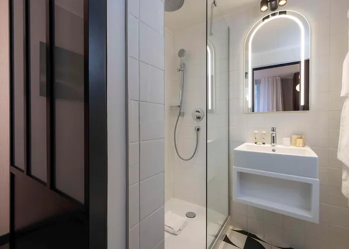 Western Bretagne Montparnasse Hotel Parigi