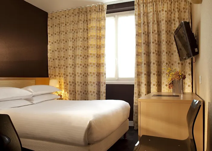 Western Bretagne Montparnasse Hotel 4*