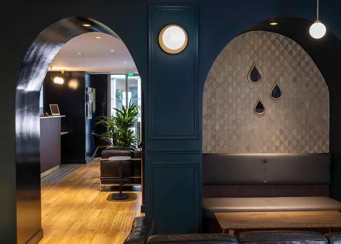 Western Bretagne Montparnasse Hotel 4*