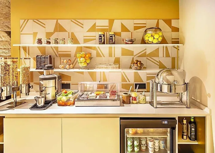 Hotel Western Bretagne Montparnasse 4*