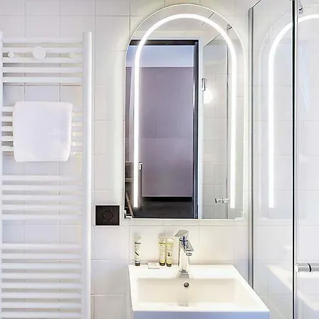 Western Bretagne Montparnasse Hotell