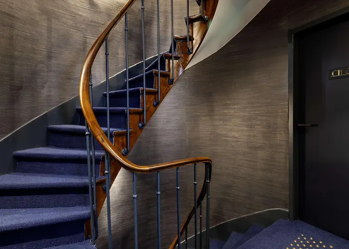 Hotel Best Western Plus Bretagne Montparnasse 4*