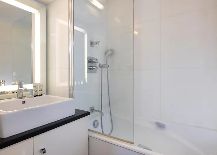 Best Western Plus Bretagne Montparnasse 4* Parigi